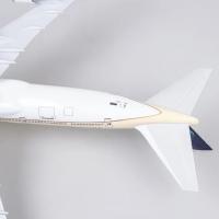 Modelo De Avión B747-400 De Saudi Arabian Airlines 47CM Escala 1/150 Con Luz Y Ruedas Material De Resina Juguetes Para Niños - details 3