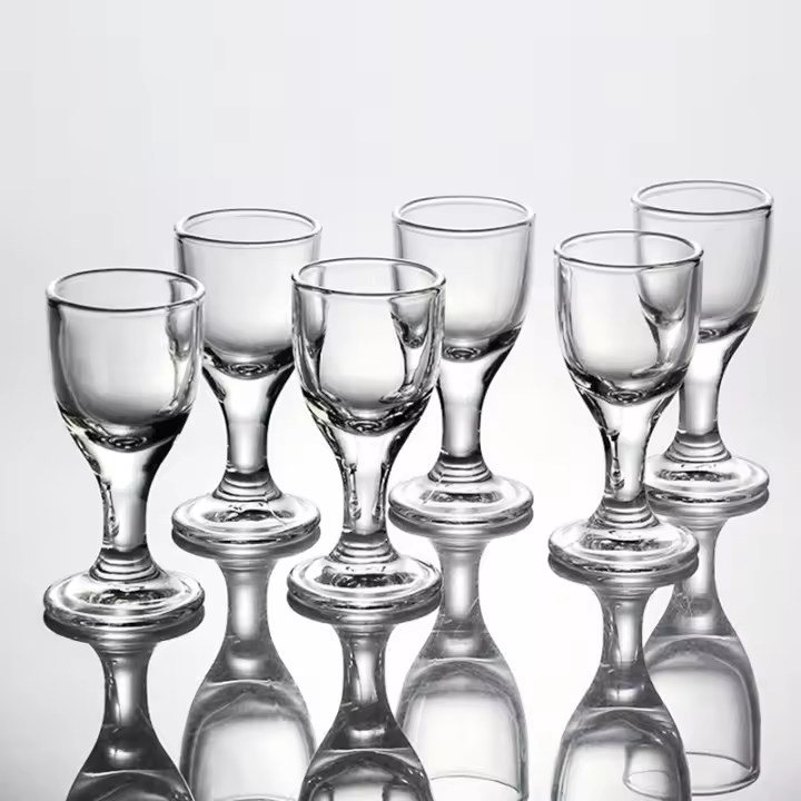 Juego De 6 Copas Para Vino Pequeñas De 10ml Copa De Bebida Transparente Con Pies Para Licores Y Spirituosos Uso Desechable Eco-amigable - 1