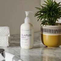 Olaplex 4 in 1 370 Ml. | Hidrata, suaviza, añade cuerpo y brillo a todos los tipos de cabello. - details 3
