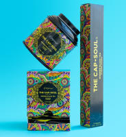 THE CAPSOUL.15 Pirámides Ensobradas de Té Negro Ginseng.  Este formato permite una infusión rápida y superior, ofreciendo una experiencia de aroma y sabor. Este formatode bolsitas  permite infusionar mejor que las bolsitas tradicionales.  Fuerte y terroso - details 0