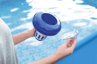 Bestway 58071 - Flowclear Dosificador Dispensador de Cloro Regulable para Piscinas Ajustable Tamaño Grande Medidas: 16.5 x 16.5 x 17.2 CM Admite Tabletas con un Diámetro Máximo de 7,6 cm Fácil y Rápida Apertura y Cierre Repuesto, Recambio - details 3