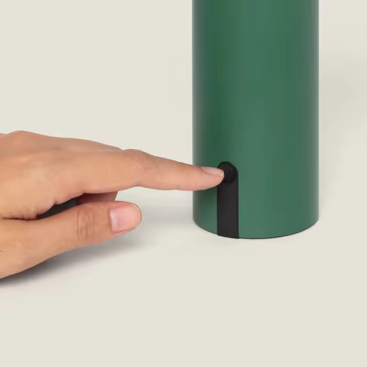 Ledkia Lámpara de Mesa LED Portátil para Exterior Metal con Batería Recargable Katse Verde - 1