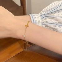 Pulsera De Cruz Para Mujer Simple Cadena Sencilla Con Encanto De Cruz Y CZ Brillante Joyería Moda Versátil Regalo Trendy - details 4