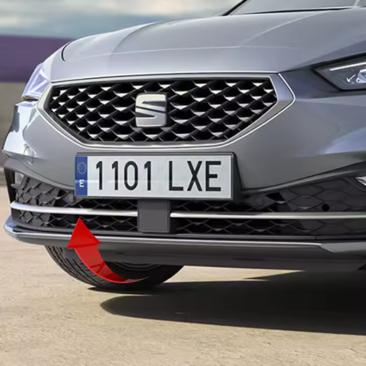 Protector de Carrocería original Seat - Moldura Frontal Original para Seat León  (a partir de 2020) - Accesorios de Automóvil para Tuning y Personalización del Coche - Perfecto para Mejorar la Estética y Protección de tu Vehículo - 1