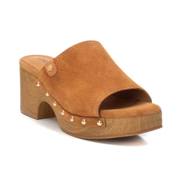 Shoes Zueco marca Carmela para mujer en color cuero - 1