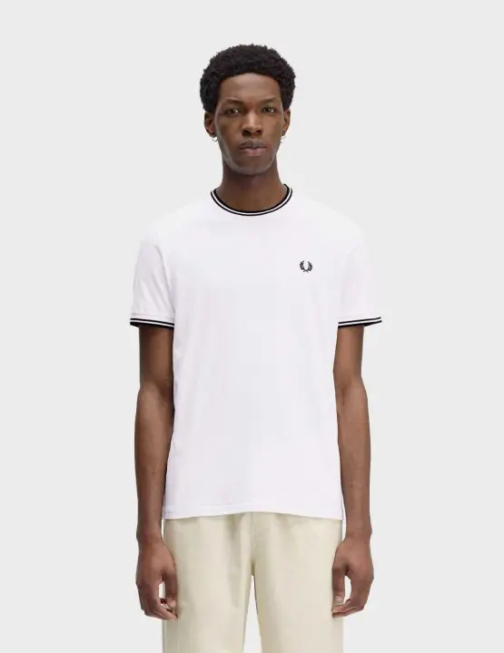 Fred Perry Twin Tippd camiseta blanca con logo para hombre - 1