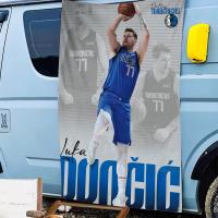 Bandera De Luka Doncic Jugador De Baloncesto Arte Impreso Decoración De Pared Japonesa Para El Hogar Tamaño Variado Polyester - details 9