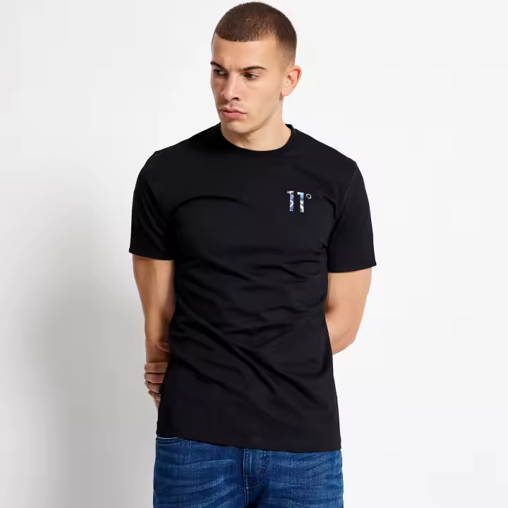 Eleven Degrees 11º Camiseta Estampada Con Logo En Los Puños - Negro / Azteca 11D215-1158. - 1