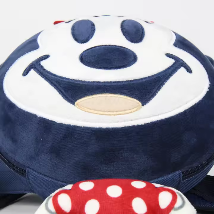 MOCHILA GUARDERÍA 3D MINNIE PELUCHE - 1