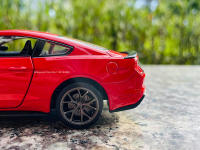 Ford Mustang GT De 1:32 En Aleación De Zinc Modelo De Coche De Colección Con Luz Y Música Regalo Para Niños Y Adultos - details 10