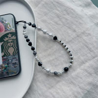Cadena De Teléfono Con Corazón Y Perlas En Negro Y Blanco KKBEAD Amuleto Anti-Malédito Encanto De Joyería Para Teléfonos Cadena De Móvil Para Mujeres - details 3