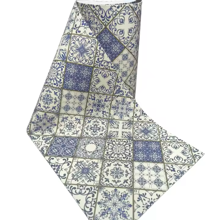 LILI HOME 🟦 Alfombra Vinílica Antideslizante – Estilo Azulejos Hidráulicos 🏡 Medidas: Ancho de 52.5 cm y grosor de 1.5 mm, ideal para diversas aplicaciones. ✨ Añade un toque sofisticado y práctico a tu hogar con esta alfombra versátil, resistente y de f - 1