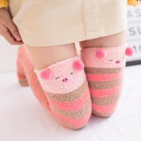 Medias Altas De Invierno Para Mujer Con Estampado De Animales De Dibujos Animados Terciopelo Coral De Felpa Grueso Medias Altas a La Rodilla Con Rayas - details 6