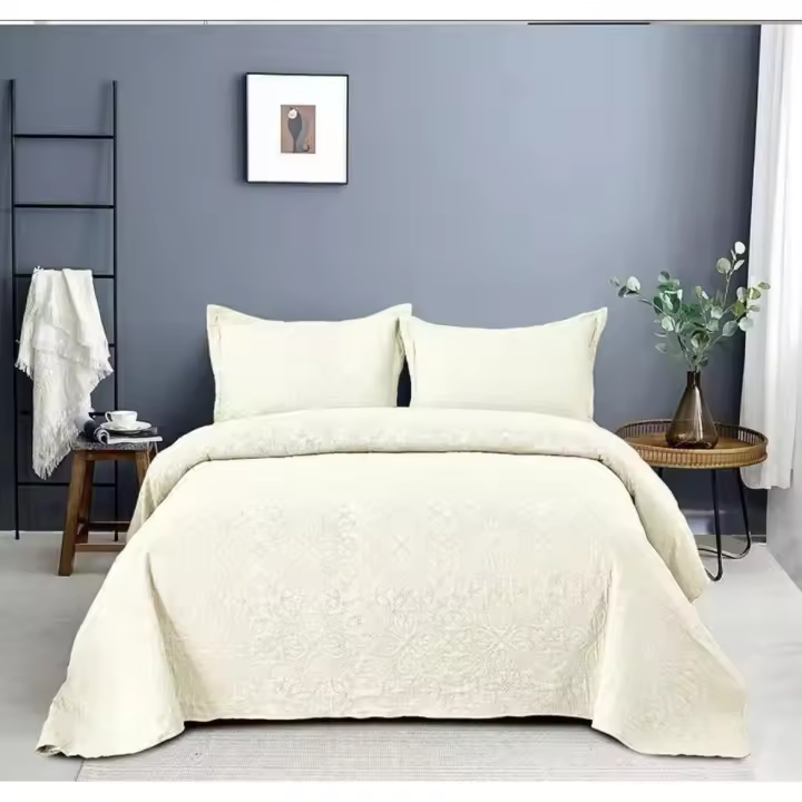 Textil-home Colcha Lisa para Cama 90/105/135/150/ 100% Microfibra Extra Suave  Cubrecama Fina para Primavera Verano y Entretiempo Incluye Funda de Cojín - 1