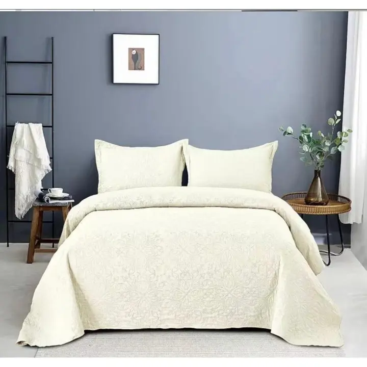 Textil-home Colcha Lisa para Cama 90/105/135/150/ 100% Microfibra Extra Suave  Cubrecama Fina para Primavera Verano y Entretiempo Incluye Funda de Cojín - 1