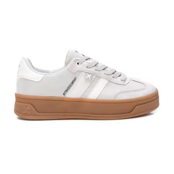 Shoes Deportivos marca Xti para mujer en color beig-claro - 1