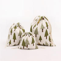 Bolsa De Regalo Hecha a Mano Con Diseño De Árbol De Navidad Y Girasoles Blancos De Algodón Y Lino Original Y Fresca Con Cierre De Cordón - details 6