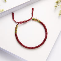 Pulsera Ajustable De Hilo Rojo Para Mujeres Y Hombres Hecha a Mano Con Nudos Budistas De Tíbet Pulsera De Oración De Sueños Joyería De Amistad Regalo - details 5