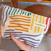 Bolso De Maquillaje Para Mujer En Terciopelo Estampado De Rayas Clásicas Organizador De Belleza De Viaje Estuche De Cosméticos Unisex - details 1