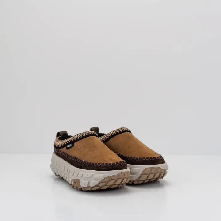 ZUECO - UGG - VENTURE DAZE - 1