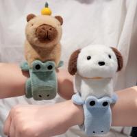 Capybara Slap Snap Wrap Muñequera De Peluche Divertida Para Mano Regalo Creativo Y Divertido Juguete De Perro Gato Kawaii - details 15