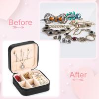 Organizador de joyas: Mini Caja de almacenamiento de joyas de viaje, estuche Organizer de exhibición de Collares portátil para Mujeres en Negro - details 0