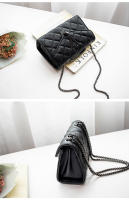 Bolso De Hombro De Lujo Negro Para Mujer De Cuero PU Con Trenzado Y Borla Bolso Bandolera Con Patrón Cuadrado Bolsa De Mano Con Cierre De Hasp - details 19