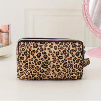 Bolso De Maquillaje Para Mujer En Amarillo Con Patrón De Leopardo Caja De Cosméticos De Tres Capas Bolso De Viaje Monedero Pequeño De Nylon Estilo Fashion - details 2