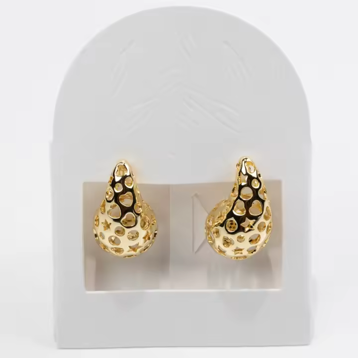 Pendientes Dorados con Diseño de Gota Perforada Pendientes Dorados con Diseño de Gota Perforada Fine Jewelry Pendiente de Botón Pendientes Pendiente de Clip - 1
