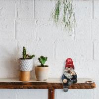 Estatua De Gnome Jardín Divertida Mago Fumador Gnome Anciano Con Barba Blanca Joven Escultura De Jardín Para Decoración De Habitaciones - details 4