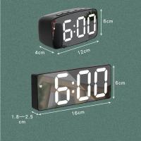 Reloj De Pared LED De Colores Electrónico Digital Ajustable En Brillo Con Alarma Reloj De Moda Cuadrado Material Plástico - details 1