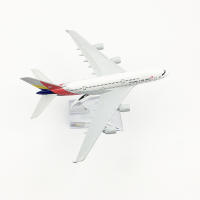 Modelo De Avión Asiana Airlines JASON TUTU 16cm Airbus A380 Metal Dieciséis Centímetros Escala 1/400 Sin Batería Para Mayores De 14 Años - details 0