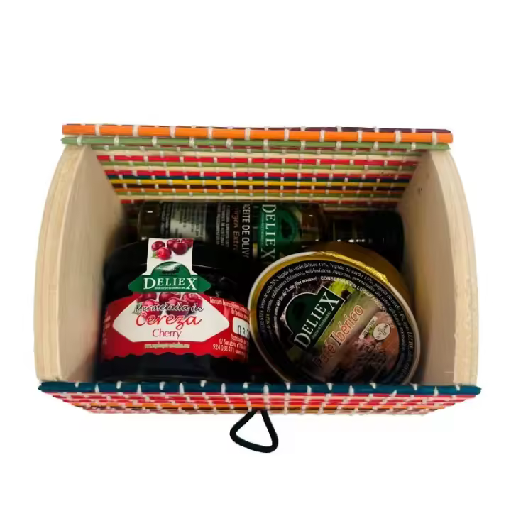 Deliex. Baúl de mimbre multicolor con mermelada de cereza, aceite de oliva y monodosis de paté ibérico (Pack 24 ud) - 1