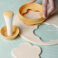 2pcs Cortador De Pasteles Flor Y Tamizador Para Tartas Accesorios De Cocina Ecológicos Para Hornear Y Galletas - details 4