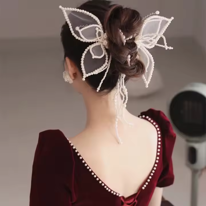 2pcs Clip Para El Cabello De Mariposa Con Borlas Y Perlas Hechas a Mano Accesorios Para El Cabello Para Boda Y Banquete Decoración De Cabeza Para Vestido De Novia - 1