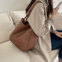 Bolso De Hombro Para Mujer Grande Capacidad 2024 Moda Retro De Trabajo Bolsa De Viaje Con Solapa Única Material PU Con Funda De Poliéster - details 9