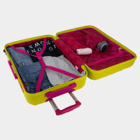 Maleta Mediana con Neceser a juego Agatha Ruiz de la Prada – Verde Pistacho con Relieve Troquelado, RPO Ultraligero, Ruedas 360° y Candado TSA - Colección Iconic - details 3