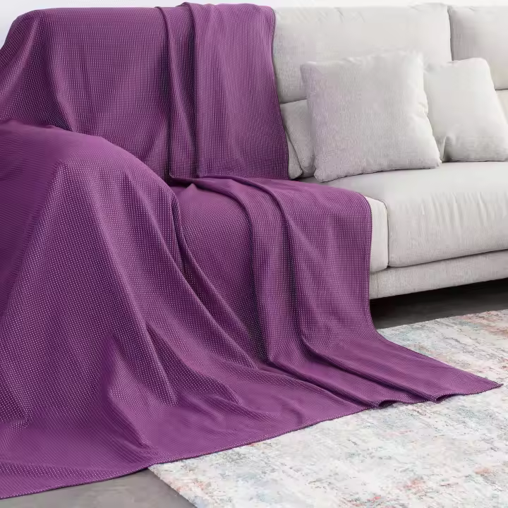 Manterol Outlet - Colcha cubre sofá multiusos Mat color morado. Tejido fino, ligero y antideslizante. - 1