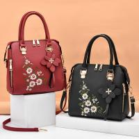 Elegante Bolso de mano vestido de Piel sintética, Bandolera, ideal para Mujer, color Negro. - details 3