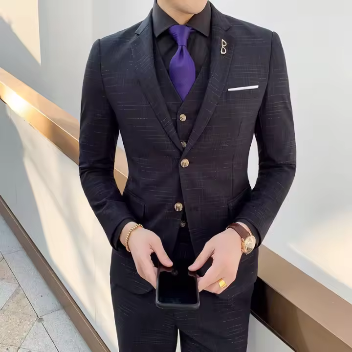 Traje De Tres Piezas Para Hombre Ajustado Con Chaleco Y Pantalones De Alta Calidad Tela De Arte Doble Hebilla Para Boda - 1