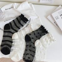 Calcetines De Verano Para Mujer Lolita Con Cristalina Delgada En Vidrio Y Encaje Francés Ruffle Al Final De La Rodilla Con Rayas De Corazón Translúcidos Para Niñas - details 2