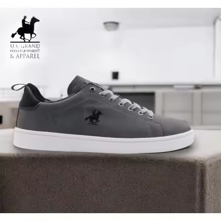 Grand Polo Zapatilla Sneaker Gris-Kaki-Azul Hombre  Referencia: GPM424001 Gris U.S. Grand Polo Zapatilla Sneaker hombre fabricada en PU color Gris-Kaki-Azul con logo bordado en el lateral y bandera USA en el talón.   * Plantilla Extraible .  * Sue - 1