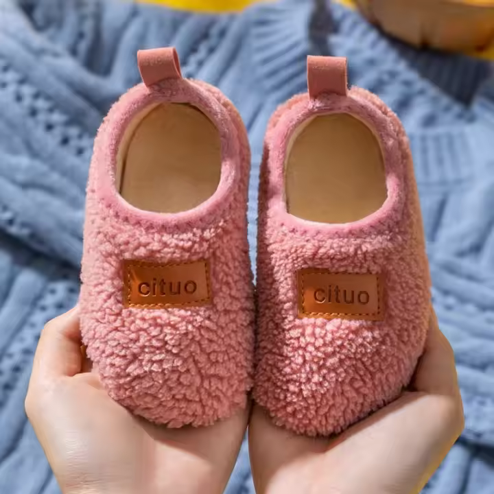 Zapatillas De Invierno Para Niños Y Niñas Suaves Y Cálidas Antideslizantes Para Interior Zapatos De Escolaridad Poliéster Plush - 1