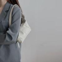 Bolso De Hombro Para Mujer De Cuero PU De Alta Calidad Sólido Negro Blanco Bolso Tote Para Oficina Y Citas Estilo Minimalista - details 8