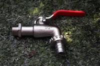 Grifo De Jardín Con Doble Cabeza De Latón 1 Entrada 2 Salidas Conector De Agua Para Balcones Y Jardines Resistente a La Presión ≥850 kPa - details 11