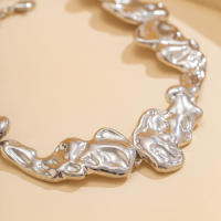 Cuello Alto De Metal Grueso Y Irregular Para Mujer Joyería De Moda Collar Redondo a La Moda Accesorios De Cuello De Tendencia - details 10
