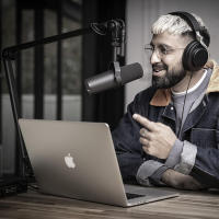 Micrófono De Voz SM7B Con Activador De Micrófono Cloudlifter CL-1 Y Cable XLR Adicional De 10 Pies Bundle Para Estudio Profesional - details 4