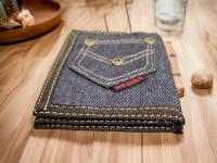 Cartera Vaquera Juvenil con Cierre de Velcro - Espaciosa, con Múltiples Compartimentos para Tarjetas, Carnets y Ventana Transparente para la documentación. - details 2