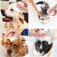 Cepillo de Baño para Perros y Gatos, Dispensador de Champú para Mascotas de Silicona Suave Cepillo de Ducha para el Lavado de Perros y Gatos de Pelo Corto y Largo (Rosa en forma de pata) - details 4
