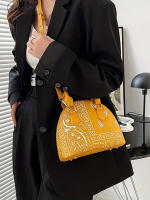 Bolso De Hombro Grande Con Manija De Flor De Cashew Y Diseño De Concha Resistente Al Agua Para Mujer Bolso De Bandolera Casual De PU - details 5